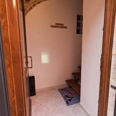 Bed & Breakfast San Domenico House - Centro Storico LʼAquila