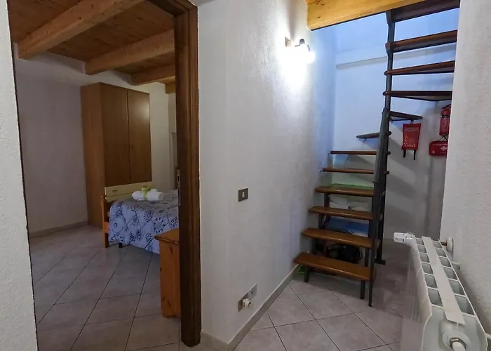 San Domenico House - Centro Storico Bed & Breakfast LʼAquila