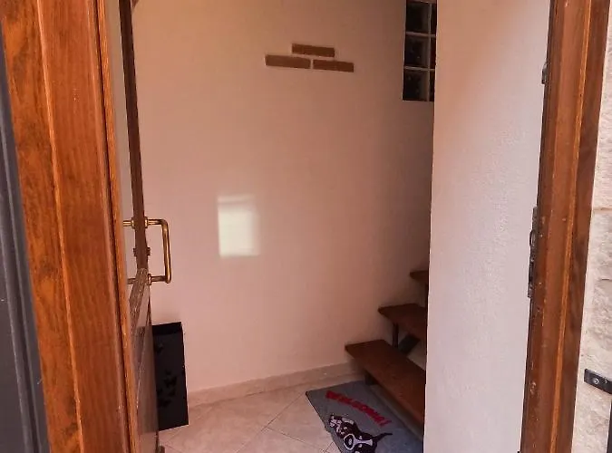 Bed & Breakfast San Domenico House - Centro Storico LʼAquila